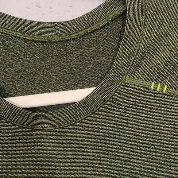 Lululemon Athletica Static Stripe Green Short Sleeve T-Shirt size L - Picture 2 of 9